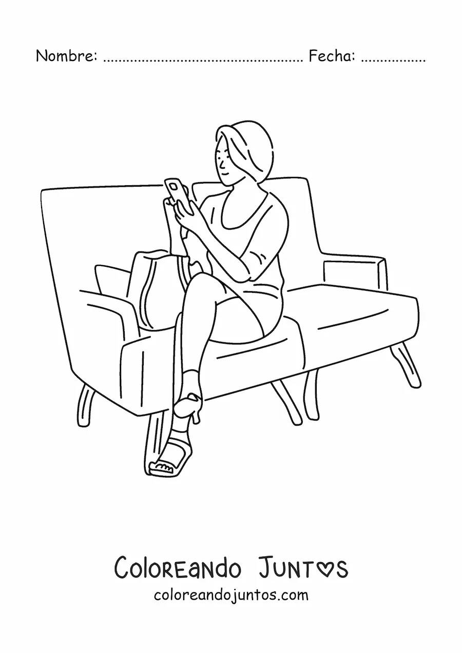 Imagen para colorear de una mujer sentada en el sofá usando el teléfono