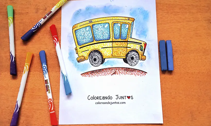 Dibujo de autobús coloreado por Coloreando Juntos