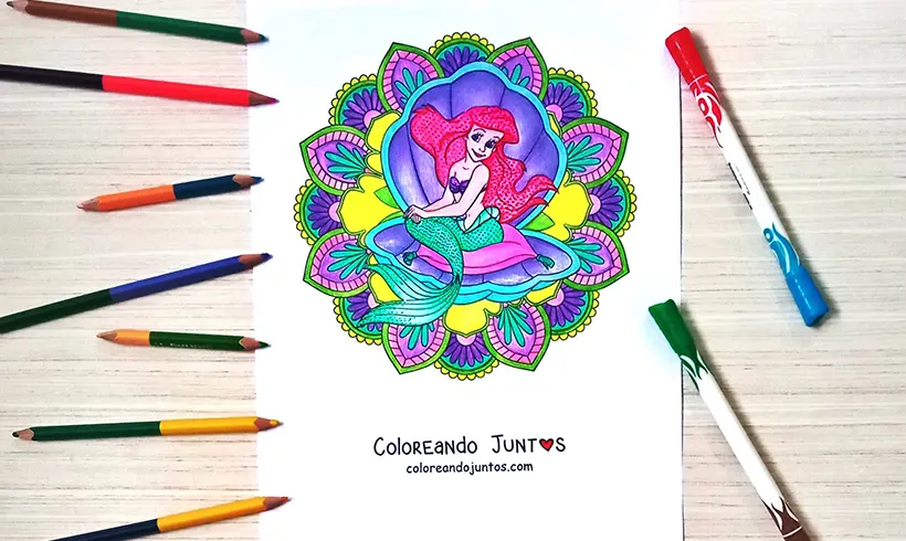 Dibujo de mandala de Disney coloreada por Coloreando Juntos