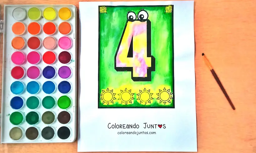 Dibujo del número 4 del 1 al 10 coloreado por Coloreando Juntos