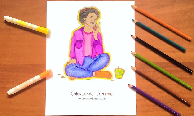 Dibujo de una niña hablando por teléfono coloreada por Coloreando Juntos