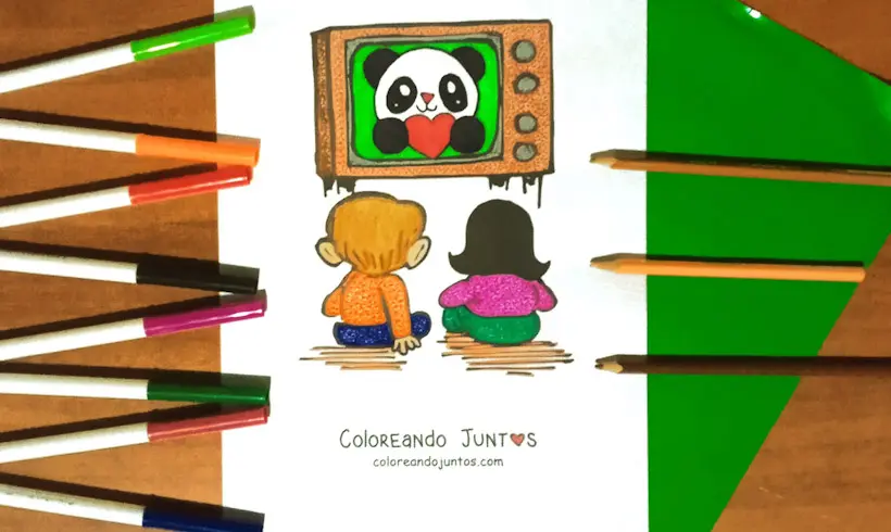 Dibujo de niños viendo la televisión coloreado por Coloreando Juntos