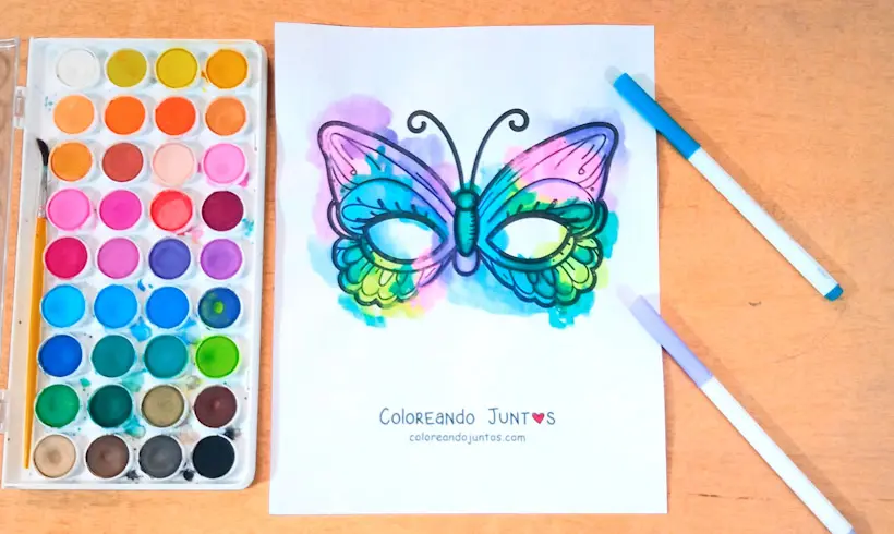 Dibujo de una máscara de mariposa coloreada por Coloreando Juntos